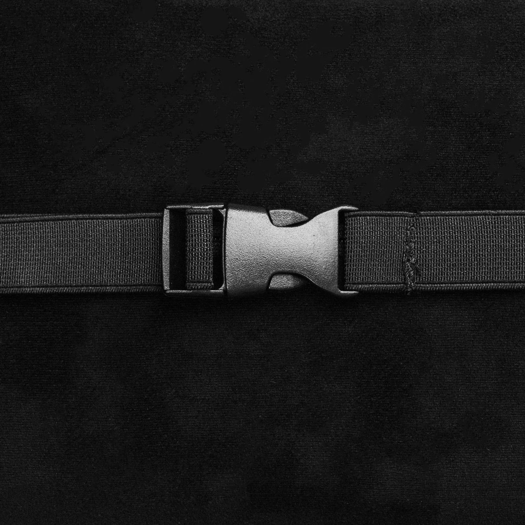GT Omega Alcantara Headrest - Image 3